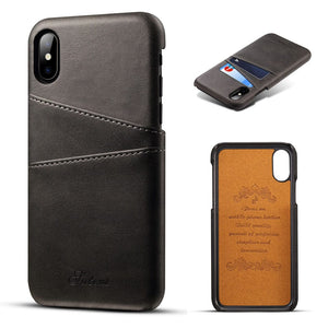 Schwarze Leder-SmartphonehĂĽlle von verschiedenen Perspektiven mit Kartenfach und Innengravur