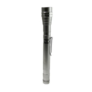 Silberne, ausfahrbare Taschenlampe mit silbernem Clip