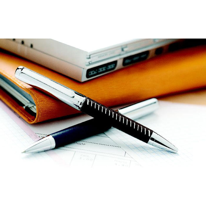 Metal ballpoint pen