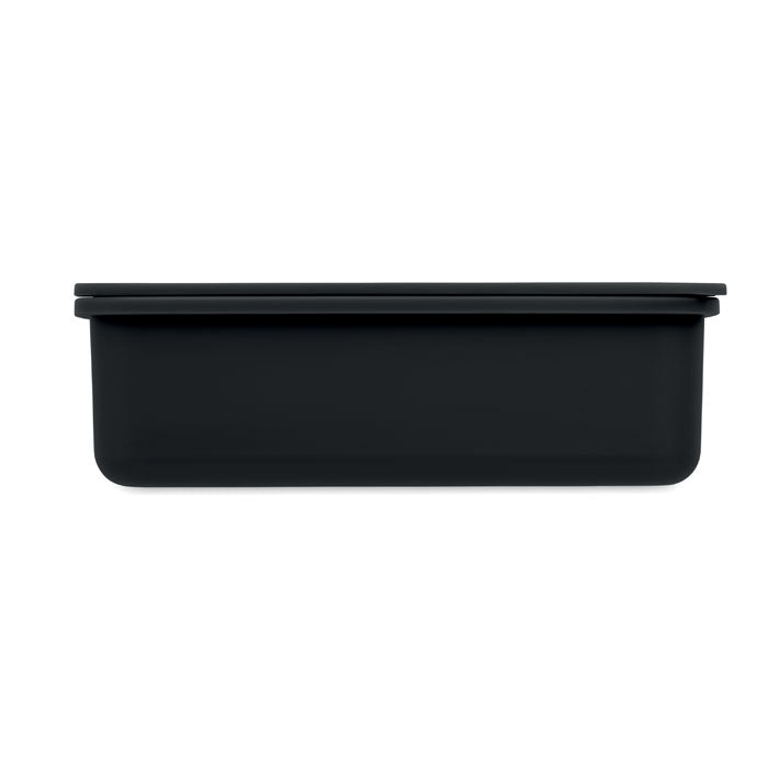Lunchbox with cutlery