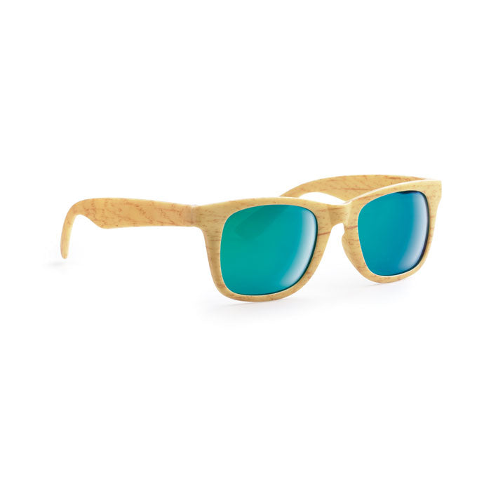 Lunettes de soleil en bois