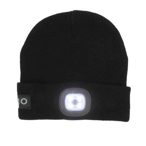 Schwarze Strickmütze mit einem LED Licht an der Vorderseite