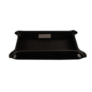 Elegante, schwarze Pultschale aus Leder mit silbernem Schild in einem Karbonmuster