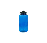 Blaue, transparente Trinkflasche mit schwarzem Deckel