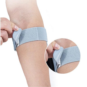 Weisse Ellenbogenbandage in einem zweiten Anwendungsbeispiel