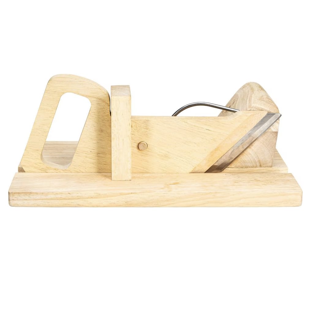Wurst Hobel aus Holz mit angewinkelter Klinge